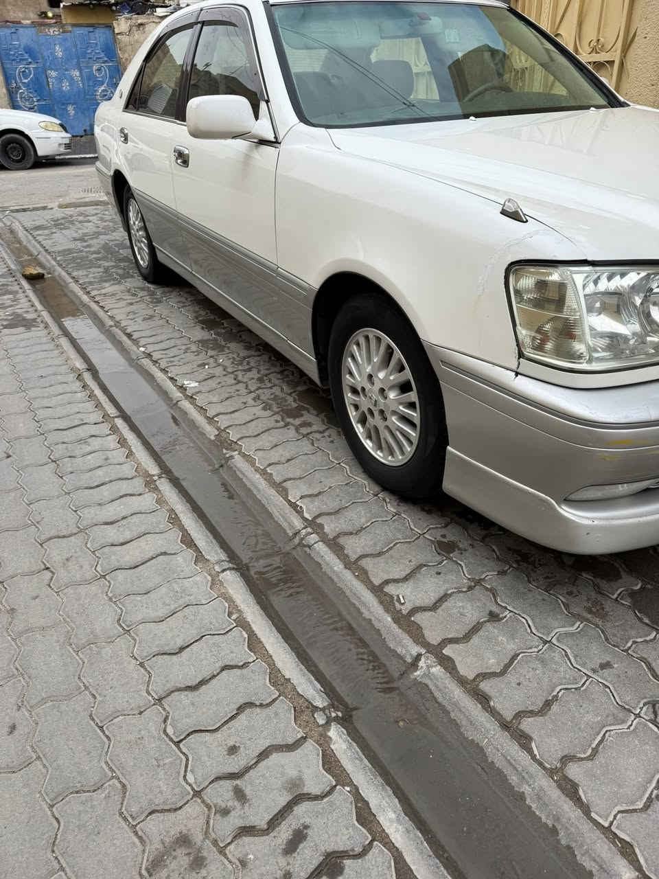 سلام عليكم ملكه  أدوات  دكمتين فتحه  كرستال آصال  كفاله من  الكص وضربه  أدوات  ديفور صغير  سياره جاهزه    كله جاهزه تبريد حداده سعر 63 وبيه مجال قليل  المكان بصره ***********
