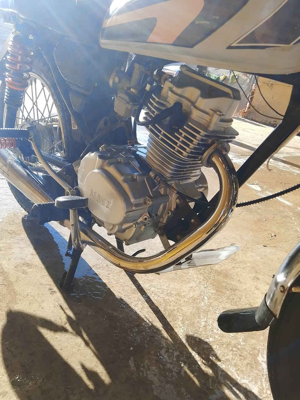 الحلال للبيع ايراني مديل 2020 السعر 600 وبيها مجال كوفه ***********
