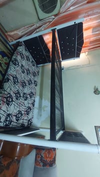 جرابي عدد٢ نضيفات قيم وخذ والاتصال على هاذا الرقم ٠٧٧١٥٢٣٢٢٥٤