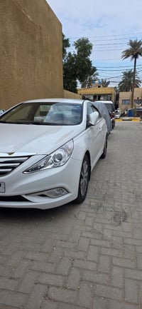 سوناتة ٢٠١٤ خليجي شركة عامة  بيها جاملغ خلفي وربع قبق جنطة  ماشية ٦٠ k...