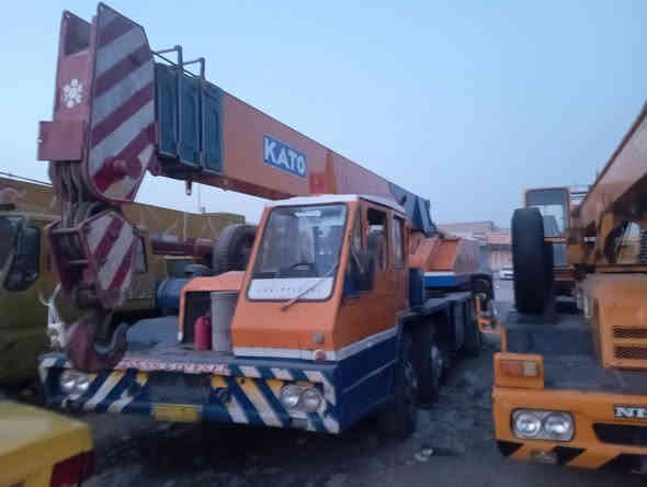 كرين كاتو٢٨ طن للبيع رقم بغداد باسمي جاهز للعمل في كربلاء المقدسه السعر 260 ورقه للاتصال ***********
