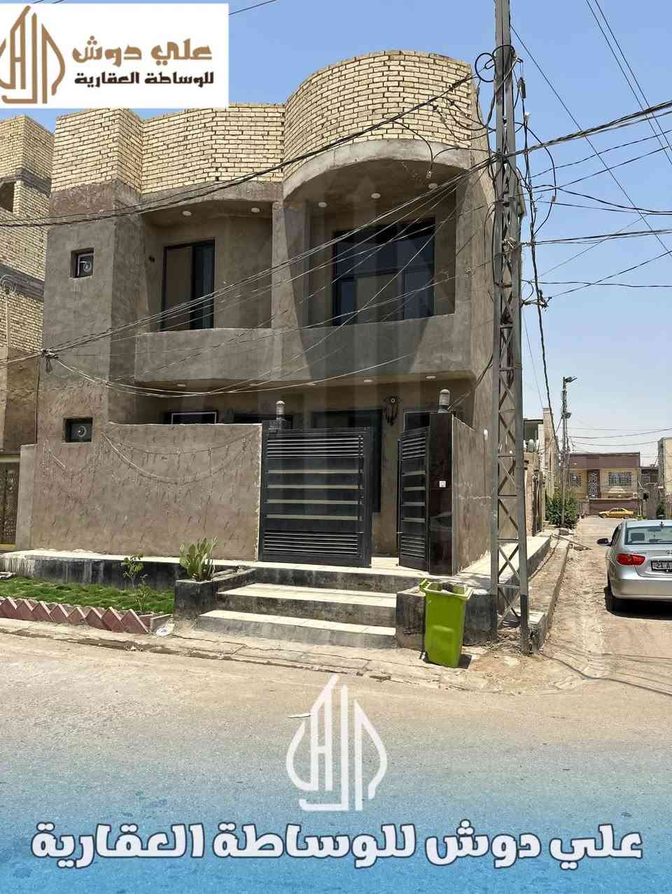 #جديد_علي_دوش_للوساطة_العقارية_وتنفيذ_الدور_الحديثة

#للبيع_دار_المساحة_١٠٠_متر_ركن_مربع_طابقين_بناء_حديث

#الموقع_النجف_حي_الجامعة_بناء_جناي_مرقع_مميز_جدا

#الشارع_١٥متر_مقابيل_ازياء_امير_بشيبش_وقريب_للتجاري
_____________________________

♦️الواجهة للعقار ٨.٥٠٠ والنزال ١٢.٥٠٠ 

♦️يحتوي الطابق الاول على: 

♦️الصالة 

♦️الاستقبال مفتوح على الصالة خريطة حديثة 

♦️مطبخ حار بارد 

♦️الصحيات - والشاور 

♦️الطارمة 

♦️المناور 

♦️الصحيات - الخارجية 
____________________________

♦️يحتوي الطابق الثاني على: 

♦️عدد الغرف ( ٣) ثلاثة 

♦️الصالة 

♦️الصحيات 

♦️واخيرا السطح 
______________________________

✍️للأستفسار يرجى الاتصال على الارقام التالية ☎️

☎️***********☎️***********☎️

✍️أو مراجعة المكتب الكائن سايدين جامعة سلام مجاور شركة الحافظ ومجموعة المنتظر بالخدمي 

#علي_دوش_للعقار_وتنفيذ_الدور_الحديثة

#اكسبلور_explore
#عقاراتي
#العراق
#لايك
#دعم
#نجف
#اكسبلور
#فولو
#النجفي
#السعودية
