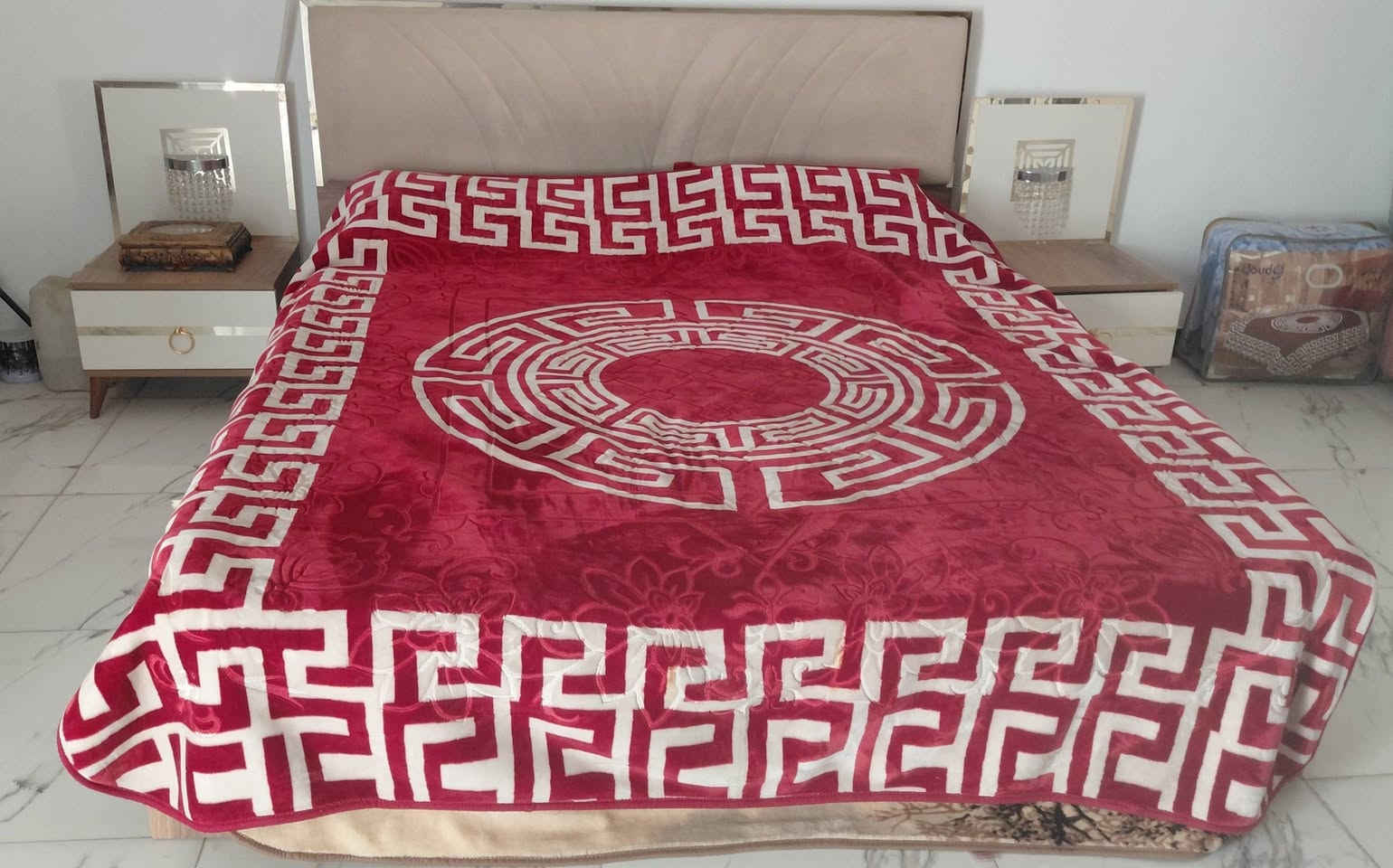 غرفة نوم تركي للبيع 
بغداد البلديات 
***********
