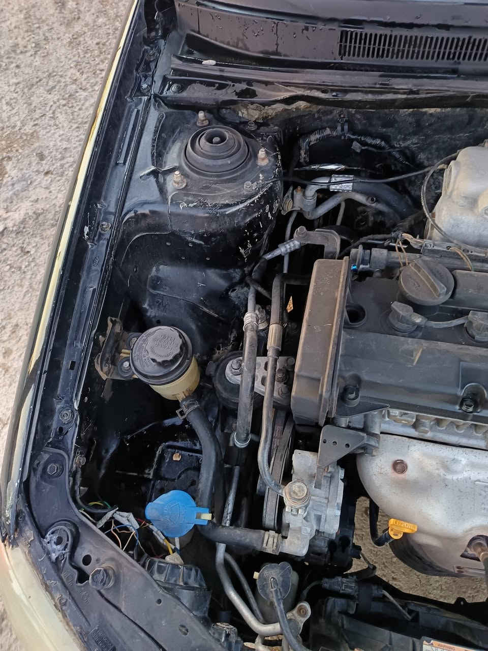 كيه سبكترا ٢٠٠٠٦ رقم بغداد مكفوله من الحادث كير محرك مكفوله تخم تاير سياره جاهزه سعر ٦٨ مكان واسط ***********
