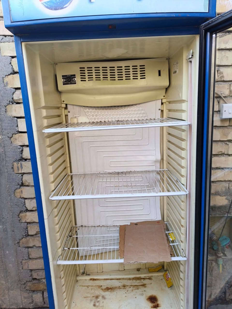 عارضه ايكور تركي اصلي نضيفه تبريد فول مكاني بغداد الحسينيه السعر ١٥٠
لاستفسار الاتصال ***********
