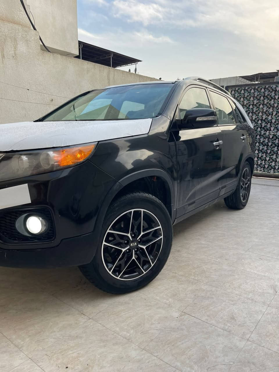 السلام عليكم
ادوات ادوات
سورنتو 7 راكب كصه جنطه
السياره فول مواصفات فتحتين
شاشه اندرويد كير مكينه جاهزه
تبريد قطعتين ثلج 
مكينه 6 سلندر شلعه مو طبيعيه
تخم تاير جديد توه مشدود 
السياره بانزين
مكان السياره بصره
السعر 53
***********
