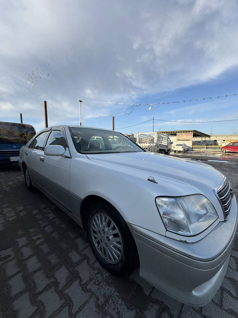 ملكه ادوات للبيع
السعر 43ورقه وبيه مجال
اربع دكم فول ماعدى الفتحه 
مكينه D4الكبير سياره جديده 
العنوان :النجف معارض الجديده معرض الكوثر مقابل بوابه الدخول الرئيسيه
للاستفسار :***********او 
0780844449
