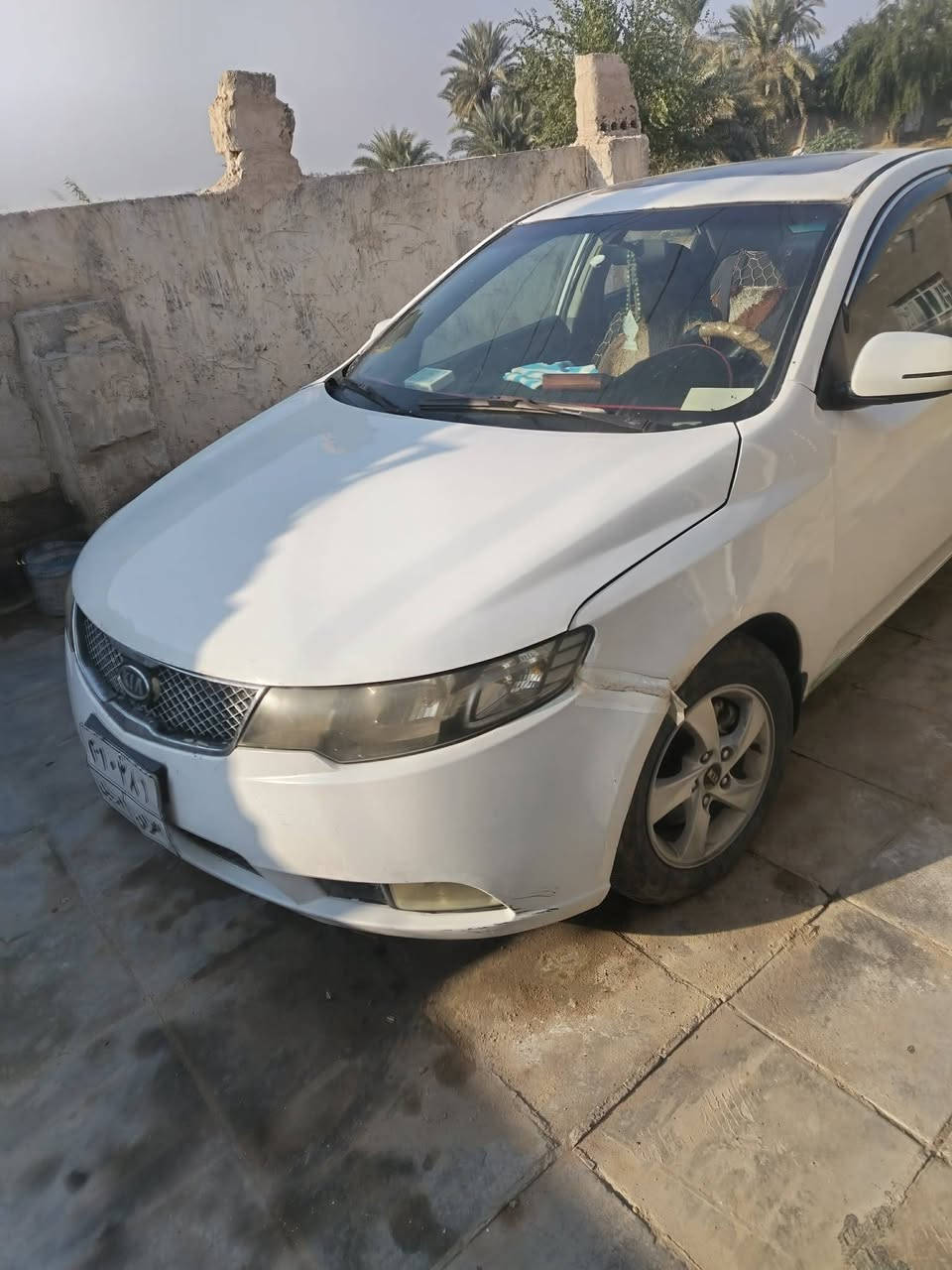 السلام عليكم سيراتو للبيع موديل 2012 سنويه عضم عاج لل2027 سياره فول واحد ع واحد جاهزه من كلشي بدون اي نقص السياره صبغ عام السعر 85 وبيها مجال العنوان النجف عباسيه الستفسار ***********
