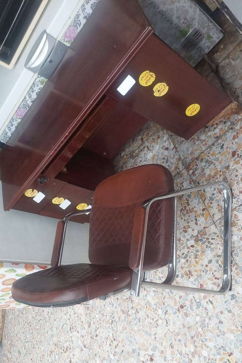 ميز مگتبي السعر 75
ميز مگتبي مع كرسي السعر75
ميز مكتبي السعر25
***********
***********
