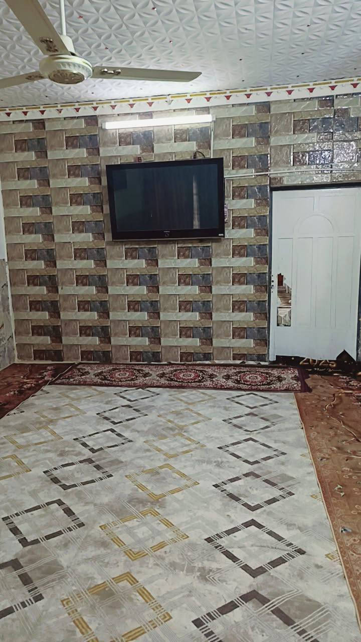 سلام عليكم البيت البيع مساحته 100 متر طابو زراعي سند 25  يتكون غرف 2 صاله كليدور صحيات خارجيه  طابقين المكان مقابل تاجيه على شارع  يم رواي حي سجاد  سعر 55  الاستفسار ‏‪***********‬‏
