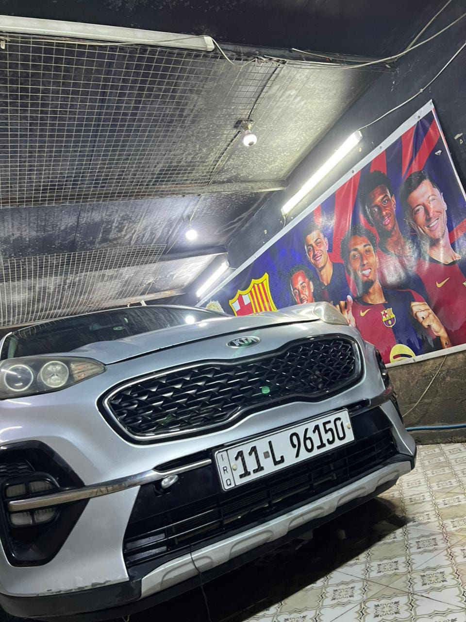 السلام عليكم للبيع كيه سبورتج موديل 2019سياره جديده وجاهزه مابيهه نقص حادثهه جاملغ وبنيد بدون دواخل وبيهه مكانات صبغ ابيع حزام مكاني بغداد الحريه رقم الهاتف ‏‪***********‬‏ //*********** السعر 130 مجالهه بصيط
