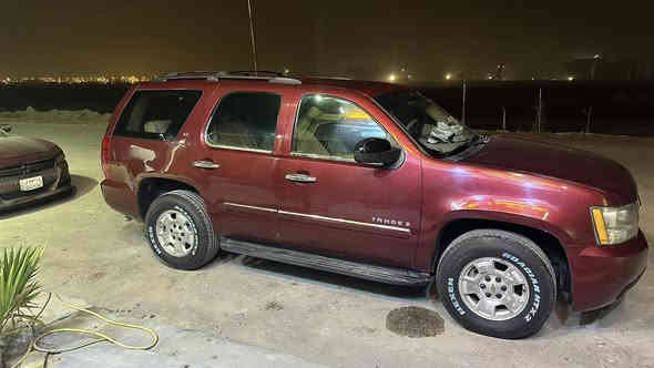 السلام عليكم 
تاهو ابتر 2009 خليجي 
اربيل تريد تحويل تريد وكاله 
گير ومكينه خير من الله 
تخم تاير جديد 
حداده اماميه وخلفيه كلها جديده 
السياره ما نقصها شي 
بيها طخه ب الجاملغ الامامي ومصلحه  
وبيها رش قليل اثر جراد ب الجنطه
مكاني بصره 
السعر ١٦٥ وبيها مجال للشراي
*********** كاظم العذاري
