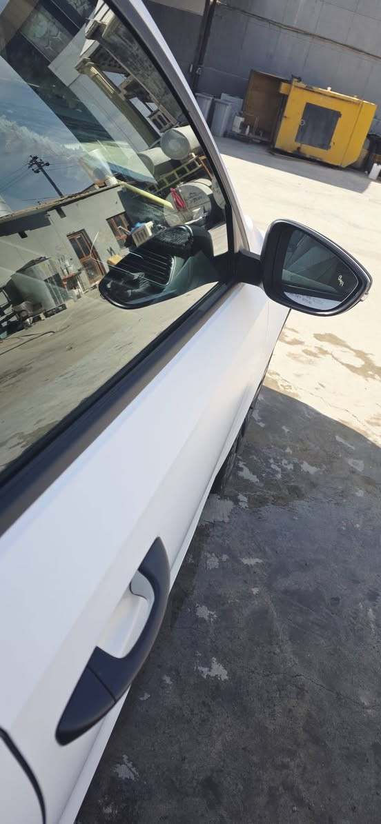 السلام عليكم
باسات 2018 محرك2000 تيربو 

السيارة فول مثل ماموضح

كير ومحرك شرط

السيارة بيها قطعتين مقدمه البنيد ضربه جدا خفيفه وباب السايق شي قليل جدا هم وكلشي راجع تمام

السياره ماشية 91 الف ميل

عليها أدامة كامله ومال بيت سياره حيل نظيفه وعليها تغليف لونين ابيض والسقف اسود بي ضمان 5 سنوات 

#مكان السيارة كركوك

#مطلوب عليها165


**إذا كنت صاحب هذا الإعلان وتريد حذفه لأي سبب، رجاءا أرسل رسالة إلى الدعم الفني**