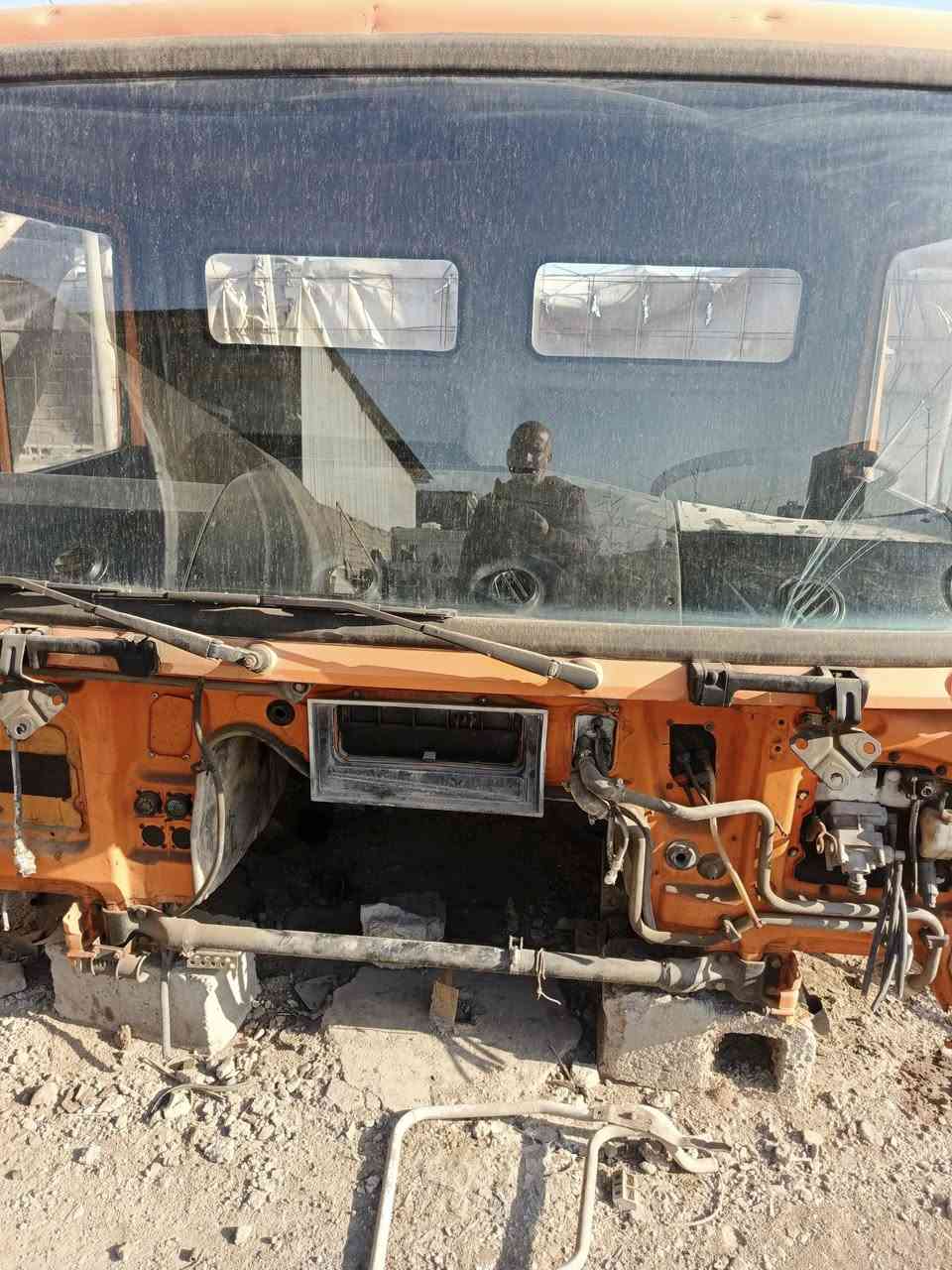 قمارة مان صقر موديل ٢٠٠٠ تك قمارة عنوان بغداد جرف نداف محل قيصر ***********
