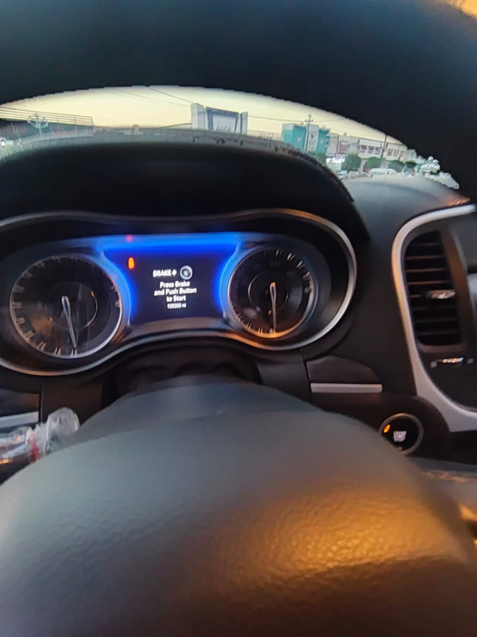 سلام عليكم
ملاحضه. السياره رقمه ديالى تحويل مباشر 

دخول جديد كتاب ضابط وارد امريكي🇺🇸 

مديل ٢٠١٨

(حادث السياره كما موضح بل صور فقط

((السياره مرقمه ديالى تحويل مباشر بسم المشتري))

فئه السياره تورنك TORANG

السياره جديده ماشيه١٠٠الف

مكينه كير تبريد بلادي كفاله 

شاشه كبيره

كامره دواره

دواخل  اسود

بصمه أبواب + بصمه صندوك

ويل قياس 20 انج

كشن السايق كهرباء

تبريد بلادي ثلج❄️

كير ماوس

مكينه 3.6 V6

والمواصفات الباقيه المعروفه

مكان السياره بغداد

السعر اتصل 

للستفسار اتصل ***********
