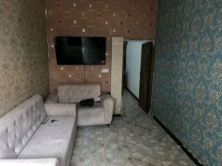 السلام عليكم ..
دار  مشتمل بناء حديث ومؤثث كامل غرفه نوم مطابخ استقبال وبس غرفتين نوم فارغات في 
كمب ساره شارع إفران ام البنين 
معروض للإيجار ب600 الف  .
يفضل عائلة زغيرة وشرط يكون كفيل من المنطقة او وجه عشائري معروف
للاتصال بالرقم ***********
