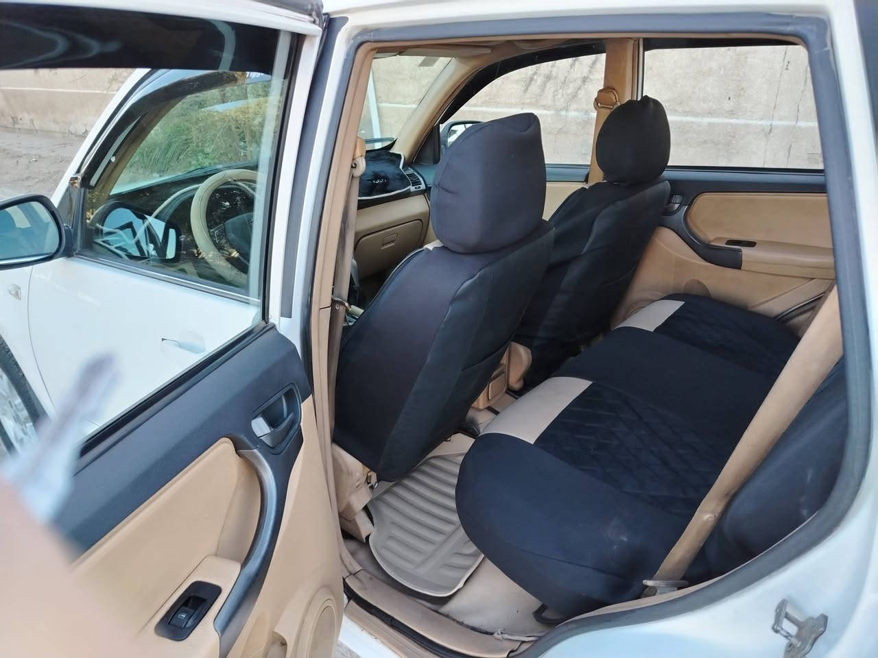 السلام عليكم للبيع تيكو بغداد انكليزي الجديد ٢٠١٥ سياره جاهزه مابيه اي نقص كير مكينه صدر أمامي خلفي تخم تاير تبريد ثلج تدفئه كشنات جلد بلاد داخل نظيف جدا سياره كلش نظيفه فتحه كهرباء شاشه وكامره تدفئه بلكشنات سياره جاهزه تراي كلش حلو كير ميكانيك مكينه ٢٠٠٠ مكان السياره حي العامل علسريع الملحانيه قرب مسبح الرافدين موبايل *********** أثير *********** السعر ٧٤ وبيه مجال حك الجيه تحويل ثاني يوم السياره بسمي
