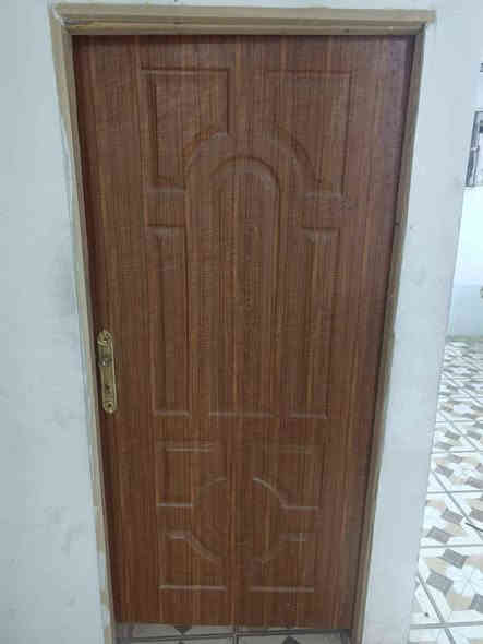 جام خانه للبيع ٣ في ٢٩٠ سعرها ٢٨٠ الف وبيها مجال 
تانكي ٥٠٠ لتر اصلي سعره ٤٠ الف بي مجال
بيبان خشب عدد ٥ سعر الواحد ٤٠ الف 

المكان الحولي شارع السوق 
‏‪*********** Singapore
