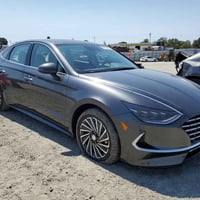 سوناتا للبيع او المراوس حسب القناعة موديل 2023 هايبرد اني مستوردها على...