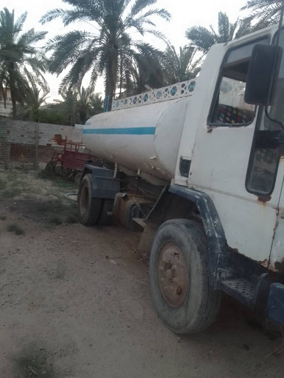 سلام عليكم يابه اهل بلاش ليوم جايبلكم دنكر افيكو سنويته صاقطه حمل 8طن محركه وكير نضاف وراعيهه موجود شوكت ما تريد تحول يحولك سعره بلاش اتصل علي وبخدمتك ***********مكاني بصره كرمة
