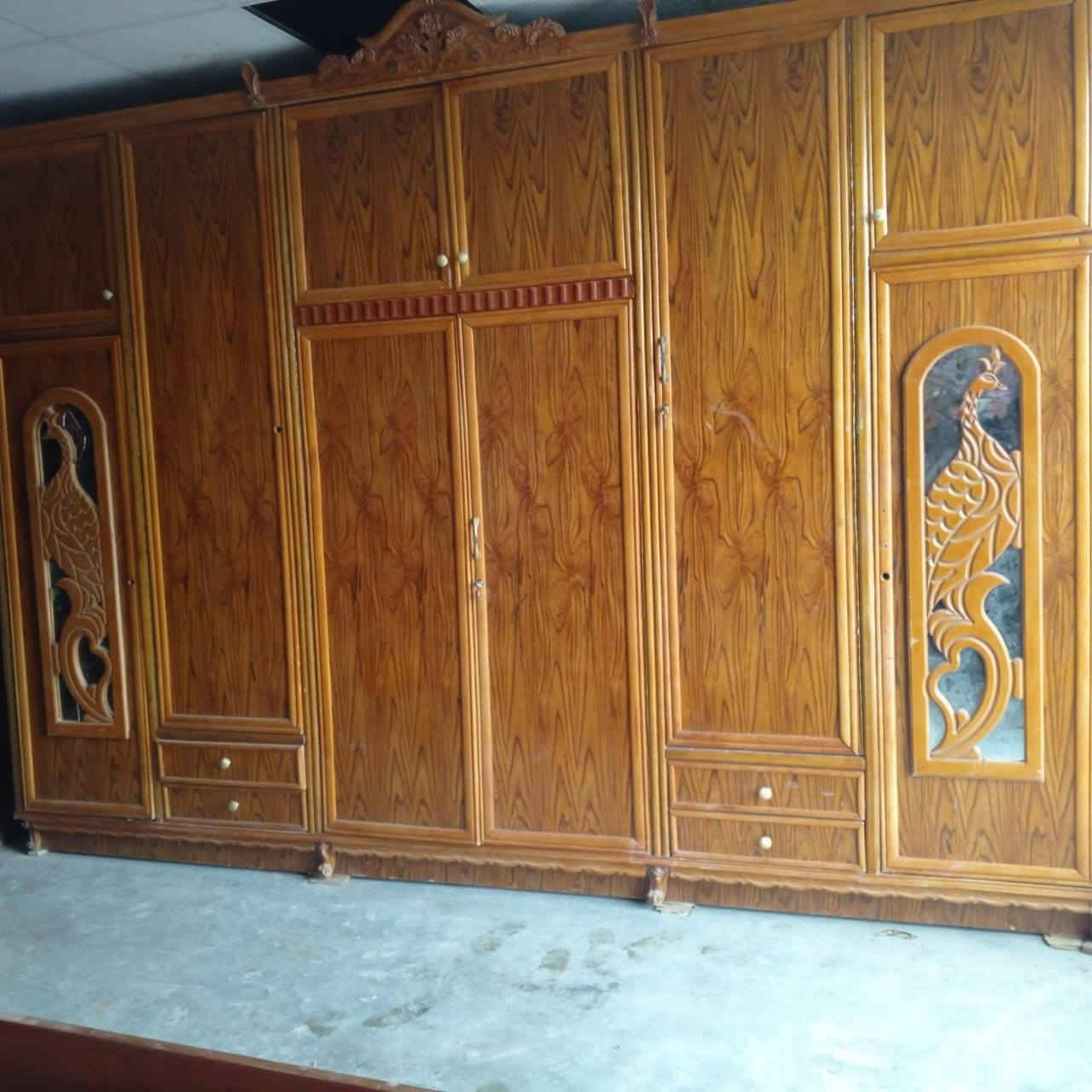 سلام عليكم توجد غرفه نوم عراقي حطاطه مستعمل شي قليل العنوان الرمانه البوعبيد السعر ٨٥٠ وبيها مجال   الستفسار عل هاذه الرقم ***********
