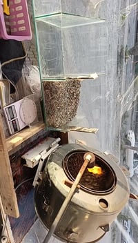 البيع شواية حب كامله بحاله جيده للاستفسار الاتصال علا الرقم 0774066777...