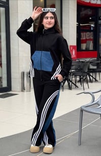 ملابس • آخر قطعة • مقاس ١١-١٢