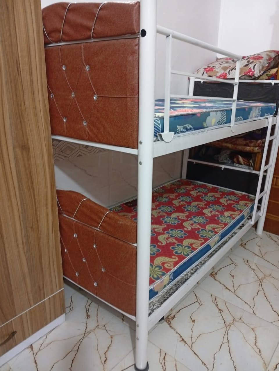 جربايه طابقين ب 140مسخدمه سبوع واحد اخو جديد 
العنوان  نهايه جسر الهاشميه على جهه الحمزه على التبليط الجديد مال محيريجه اول فرع


**إذا كنت صاحب هذا الإعلان وتريد حذفه لأي سبب، رجاءا أرسل رسالة إلى الدعم الفني**