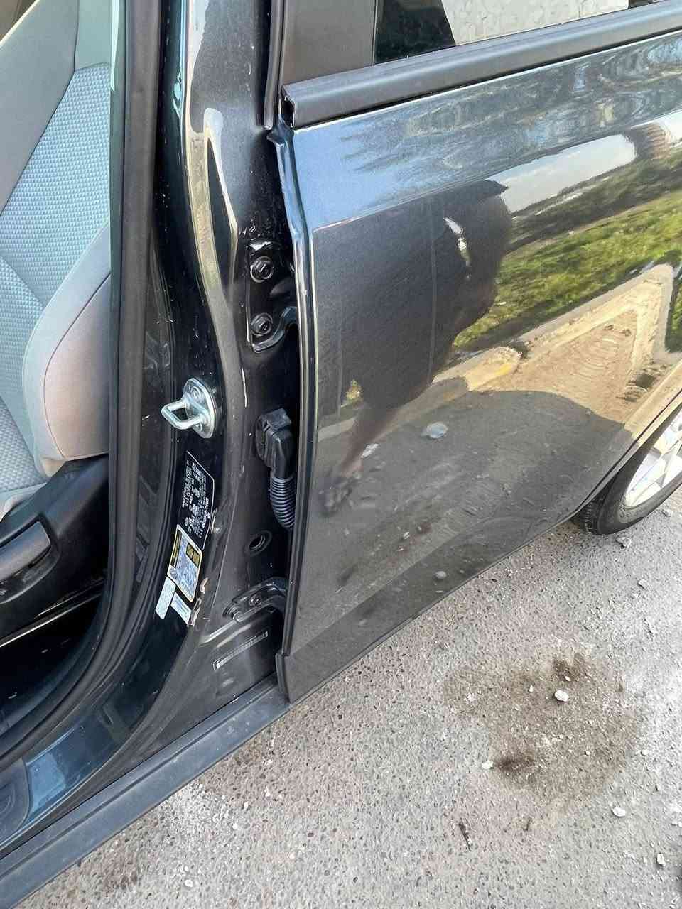 السلام عليكم صول 25 ماشيه 4000 المواصفات معروفه ***********
