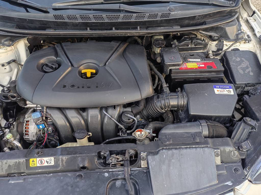 هيونداي النترا 2015 مواصفات خليجي 
بدون ضربه بدون تعديل حالوب كولش كولش قليل مايبين بس ب سونار فتحه يدات نيكل تحكمات ستيرن داخل بيجي خمسه ويل كبات شكل 16              *********** أربيل, العراق
