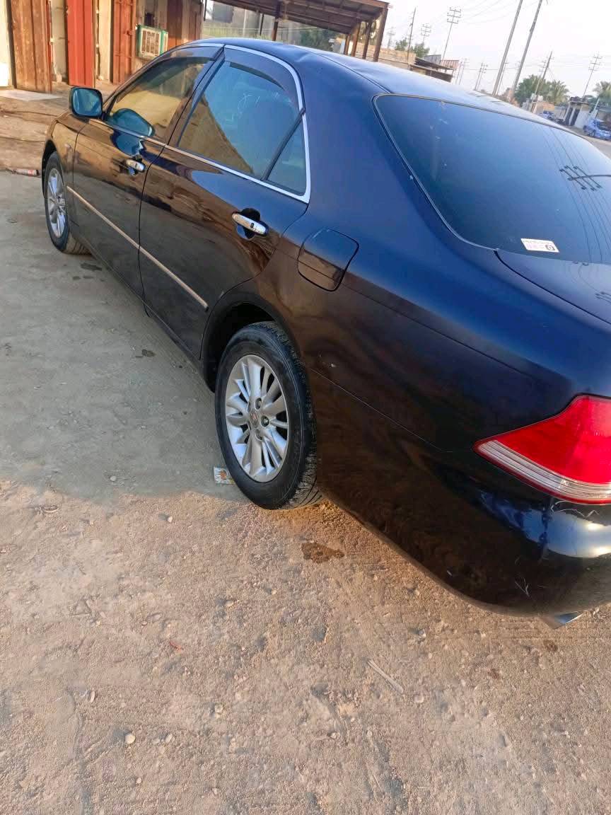 سياره كلش نضيفه سعرهه ٣٧قفل ماناقصهه برغي مكانها بصره