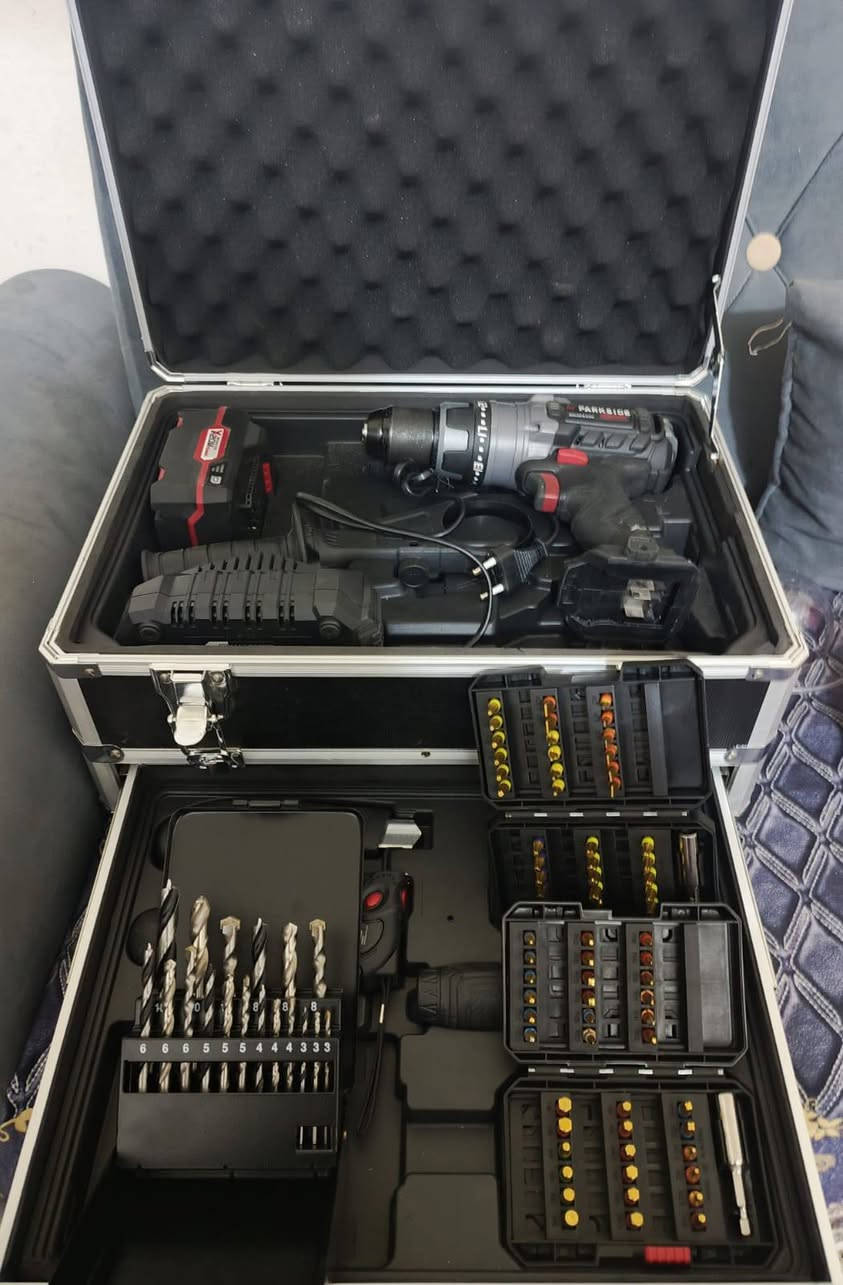 سلام عليكم 
دريل بريك سايد للبيع بعده ما مستخدم 
وكاله سعر 250 معه كامل الملحقات


**إذا كنت صاحب هذا الإعلان وتريد حذفه لأي سبب، رجاءا أرسل رسالة إلى الدعم الفني**