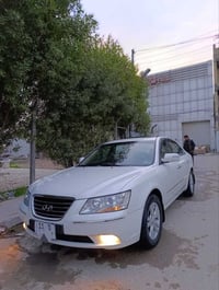 سوناتا للبيع فقط ، موديل 2010 صبغ جاملغ خلفي والطخه ألي موضحة بالصورة ...