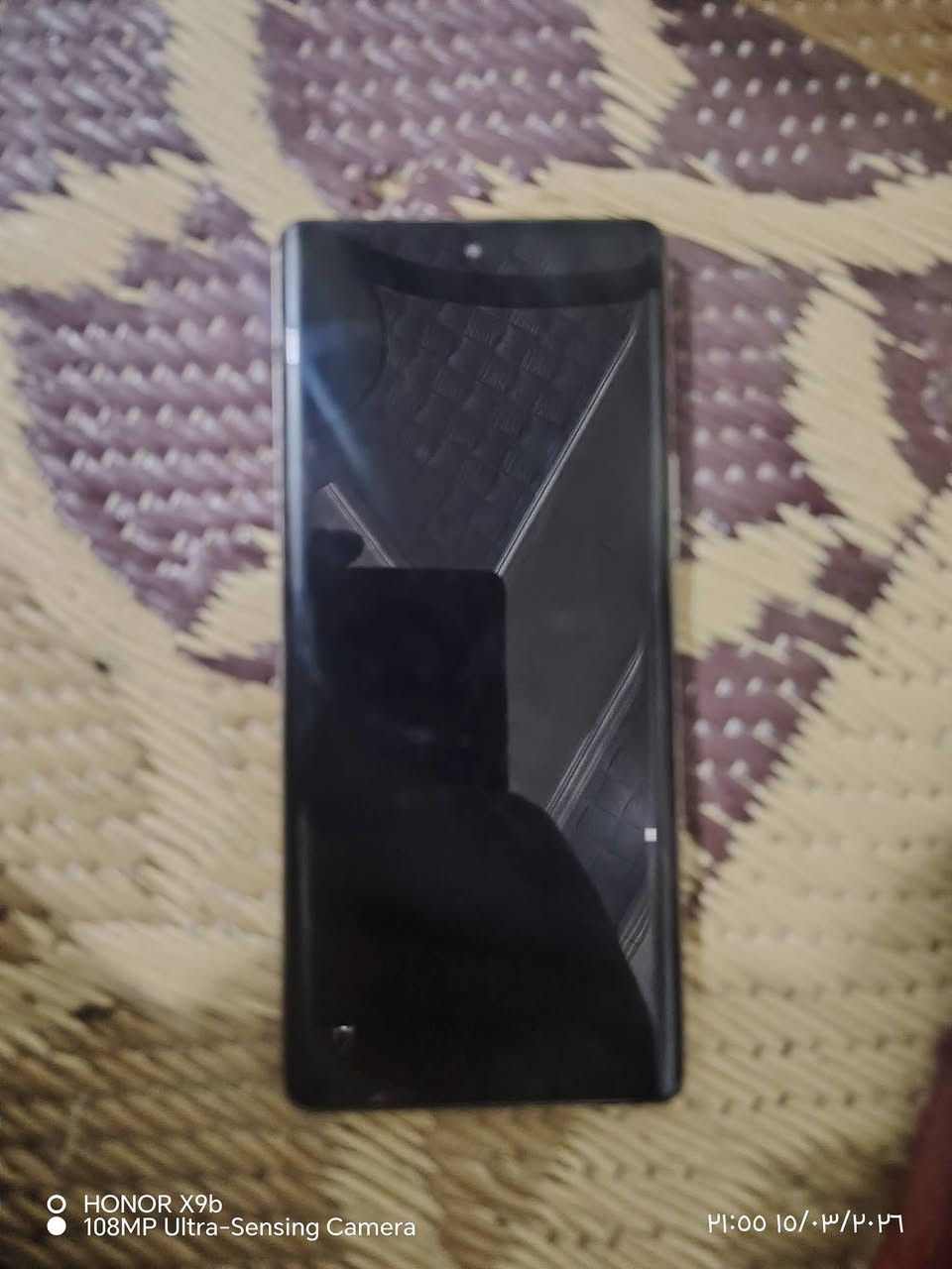 السلام عليكم موبايل للبيع نظيف يرادله بس شاشه سعره 175 وبي مجال رقمي ***********
