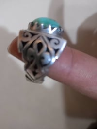 فيروزي • فضة • بصرة