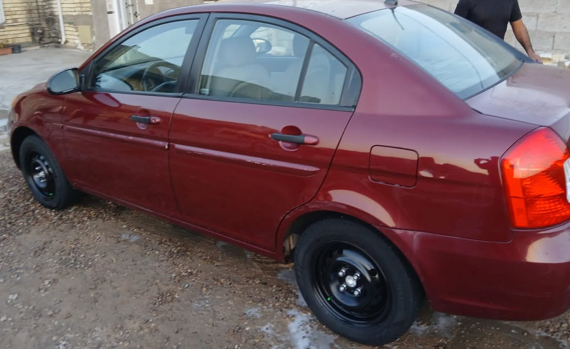 السلام عليكم اكسنت ٢٠٠٩ وارد امريكي رقم ديالى بسمي حادث  بنيد فقط سياره ليبلل واحد الاتصال ***********
