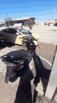 شباب دراجه البيع مستعجل عله بيعته كلش دراجه حلوه كلش ما مفتوحه المكينه...