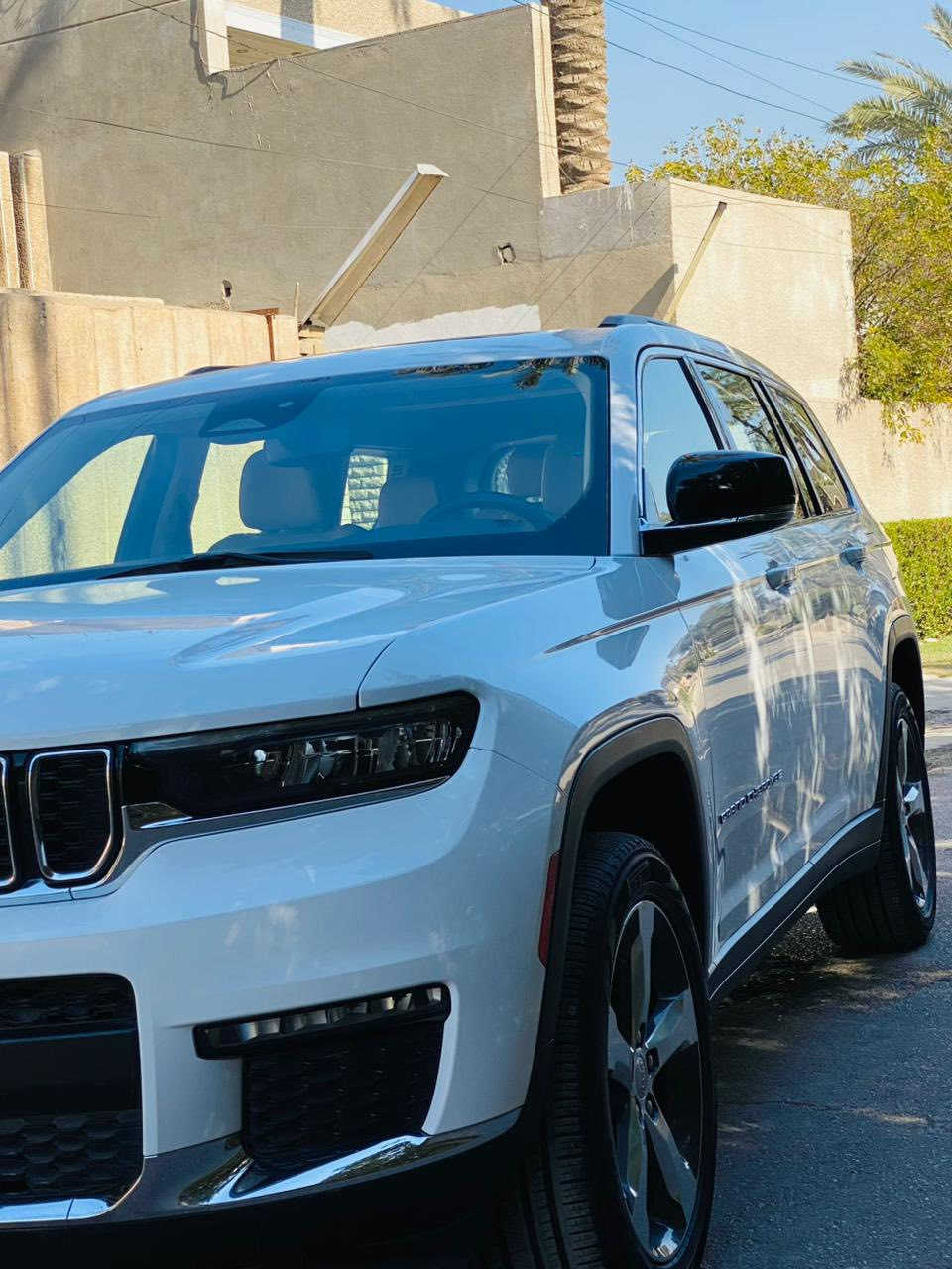 جيب موديل 2021 
خليجي
مكفولة 
ماشية 60000km
لميتد limited 
فول مواصفات 
سبعة راكب 
ستة سلندر 3.6L
رادار أمامي 
تحديد مسار
مثبت سرعة تفاعلي 
نقطة عمياء 
حساسات خلفية +كاميرة خلفية 
نظام توقف ذاتي عند الرجوع للخلف 
نظام توقف للطوارئ للمشاة 
دفع رباعي
بنوراما
كشنات جلد: 
الأمامي تدفئة +تبريد 
الخلفي تدفئة
كاميرة داخلية
السيارة جديدة و نظيفة
السعر $335
او       33500$

للاستفسار
***********
***********
