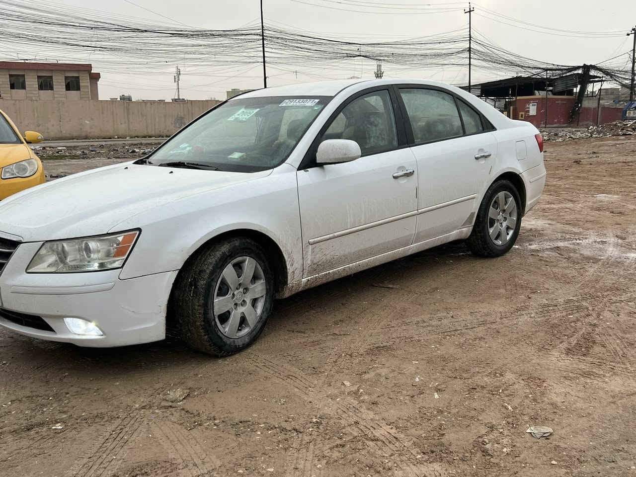 سلام عليكم. سوناته  أمريكي   موديل٢٠٠٩. كير ومحرك شرط بيها جاملغين وبنيد سرقه   وبيها مكانات تقشيط رقم جديد سنويه جديده شرط التحويل  السعر ١١٥. الرقم ***********
