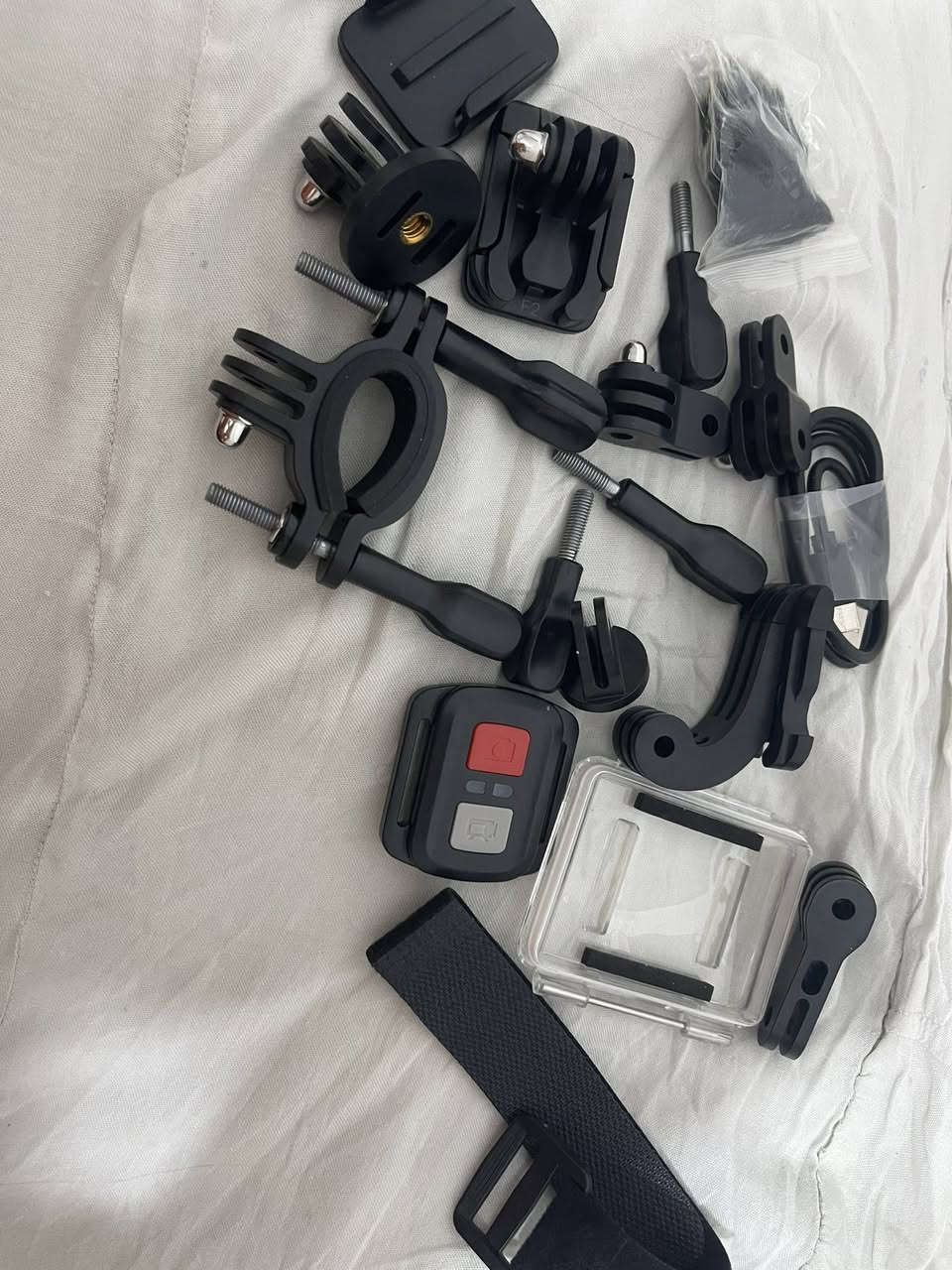 السلام عليكم 
كامره مغامرات فول 
تجي وياها بطاريتين 
وايفاي 
اكسسوارات كدامك خير من الله 
السعر ٤٠ وبيها مجال بسيط 
مكاني بغداد - الدوره


**إذا كنت صاحب هذا الإعلان وتريد حذفه لأي سبب، رجاءا أرسل رسالة إلى الدعم الفني**