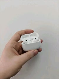 ايربود ابل • كوبي • عزل ضوضاء