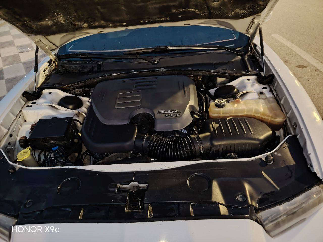 سلام عليكم جارجر وراد كندي موديل 2013 فول مواصفات فتحه شاشه كبيره كير طياره 8 نمر كراسي كهربائية تدفئه وتبريد سياره جديده كلش ونضيفه حادث خلف جاملغ بدون ايرباك سياره  سياره نضيفه وحلوه السعر 165 وبيه مجال لطيبين المكان ذي قار ناصريه قلعه سكر الرقم *********** 
***********
