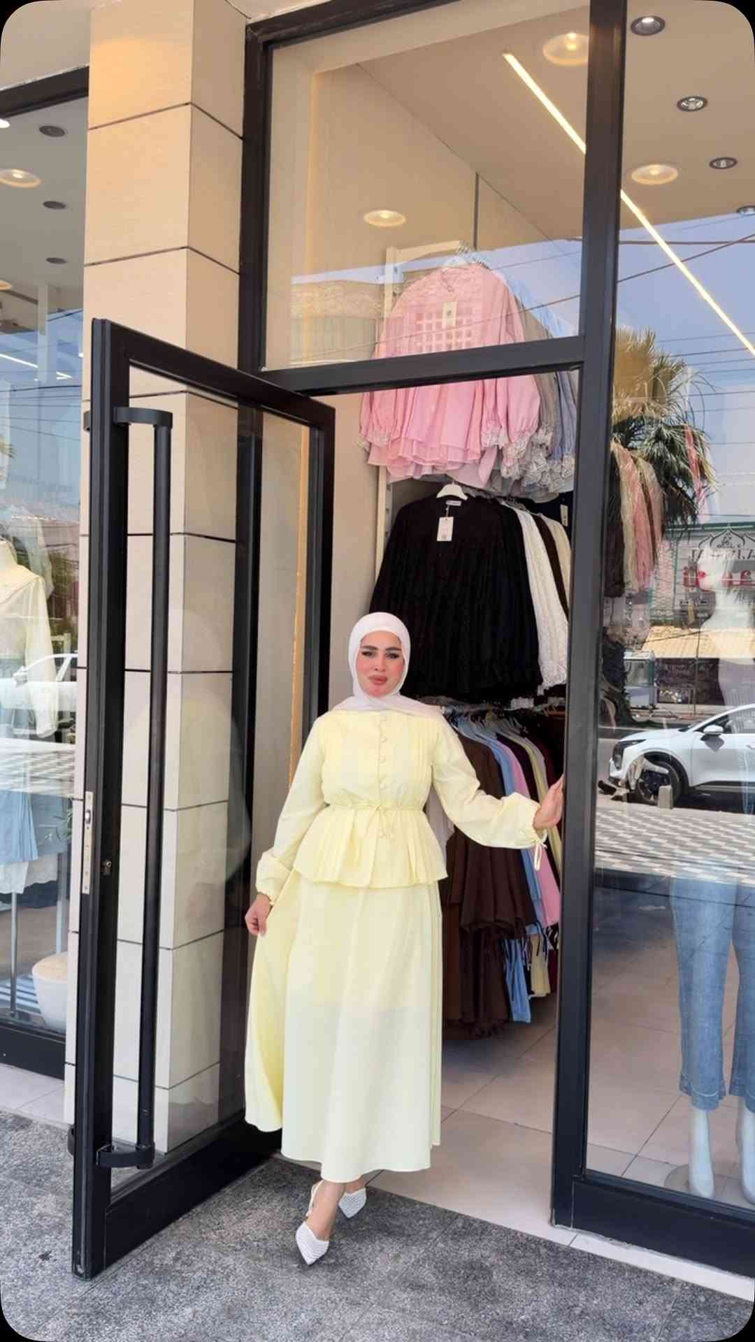 ⁨	⁨	الرقي هو أن تبدي 
بكامل أناقتك دون مجهود
طقم
38.40.42.44.46⁩⁩⁩⁩⁩⁩


**إذا كنت صاحب هذا الإعلان وتريد حذفه لأي سبب، رجاءا أرسل رسالة إلى الدعم الفني**