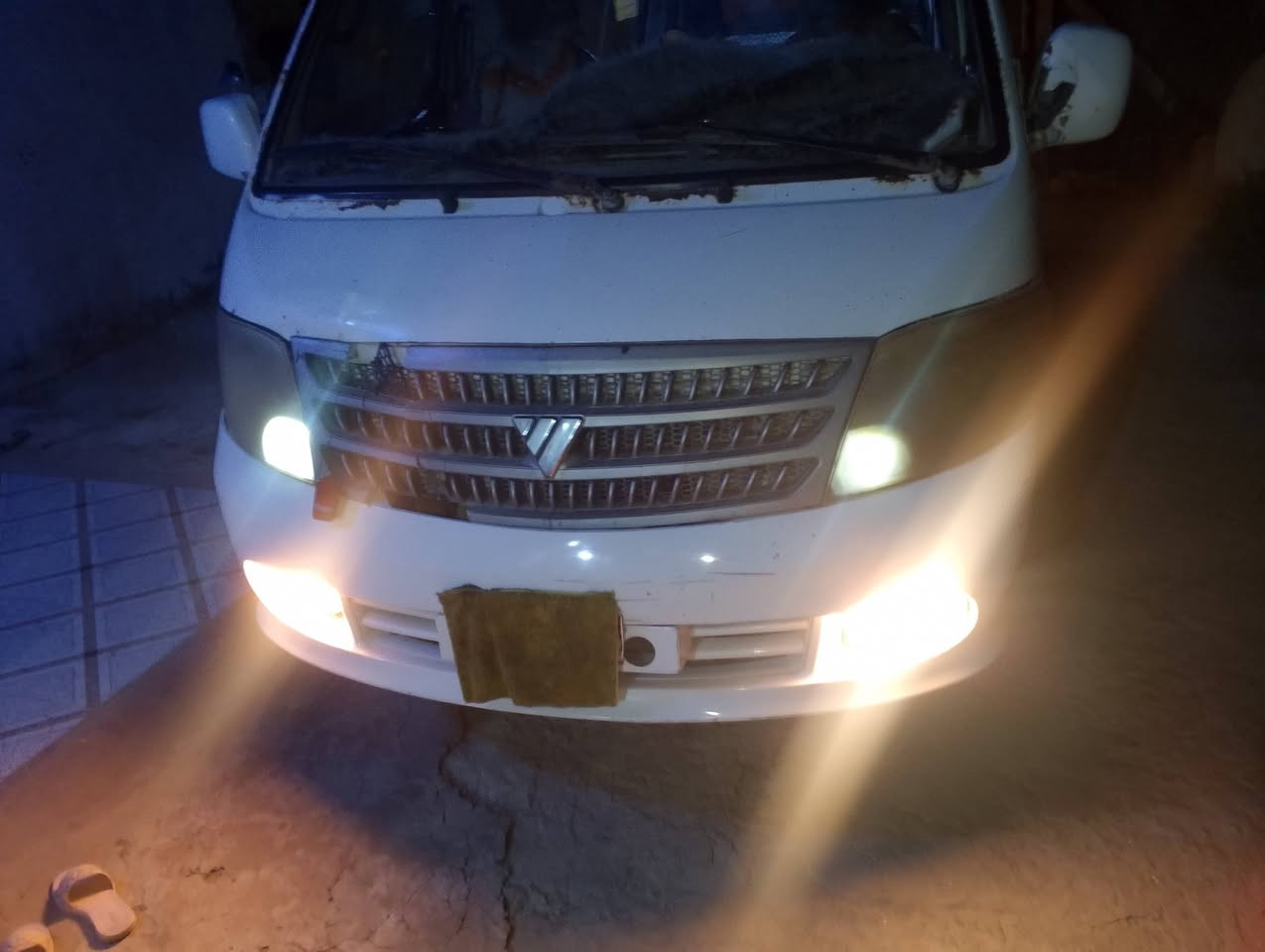 سلام عليكم فاتون 2009 سياره رقم احمر بغداد مكينه كايمه كير اكسن كفاله الكشر شوفت عينك دوشمه كاعيه جديده كشنات نضيفه حداديه نص عمر مكاني حله تواصل ***********
