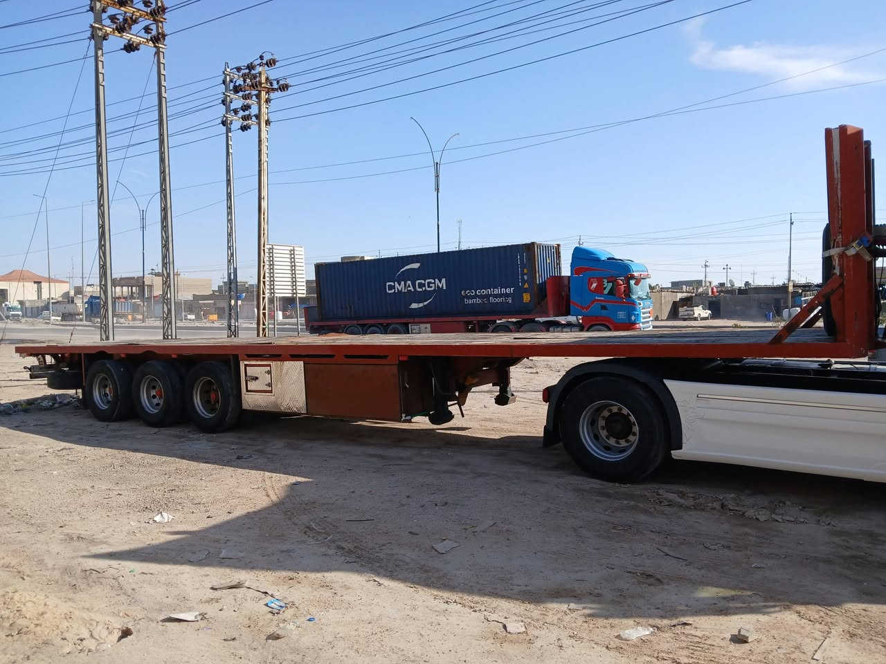 فلات مديل 2008  تخم تاير مكفولة كفالة عامة راس وعربانة  مزوج  عربانة مرسمهة عليهة 47 طن  رقم دهوك  :البصرة زبير ***********
