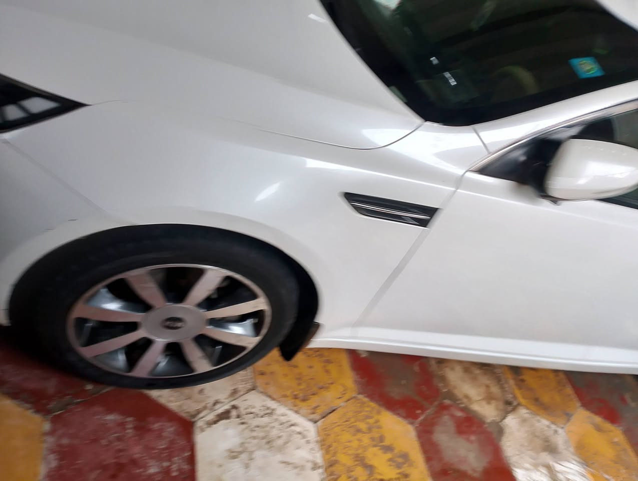 كيه اوبتيما خليج الون ابيض رقم قادسيه دولي جديد بسمي فول بصمه محرك 2400 ويل كروم  18 حداديه جديده من دعاميه الدعاميه صار يومين كله جديد سياره عندي جانيه مال بيت الياخذه بلعافيه عليه بجان الحسين بيه نص باب الوره بارد موجوده سياره في محافظه ديوانيه رقم مبايل***********
