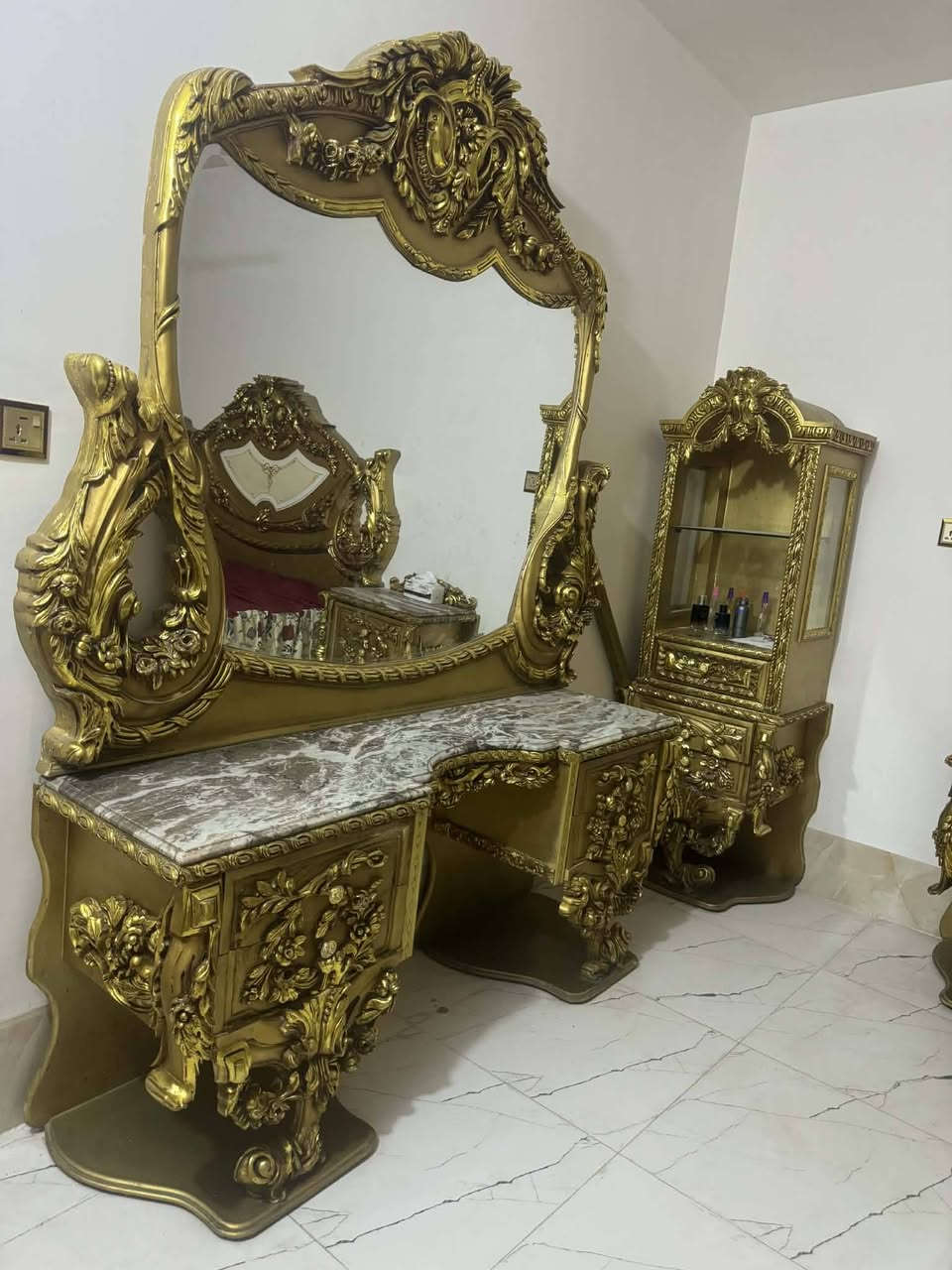السلام عليكم  غرفه  زان مصري  نظيفه اي كسر مابيها  للبيع مكانها  التاجي اي استفسار راسلوني خاص


**إذا كنت صاحب هذا الإعلان وتريد حذفه لأي سبب، رجاءا أرسل رسالة إلى الدعم الفني**