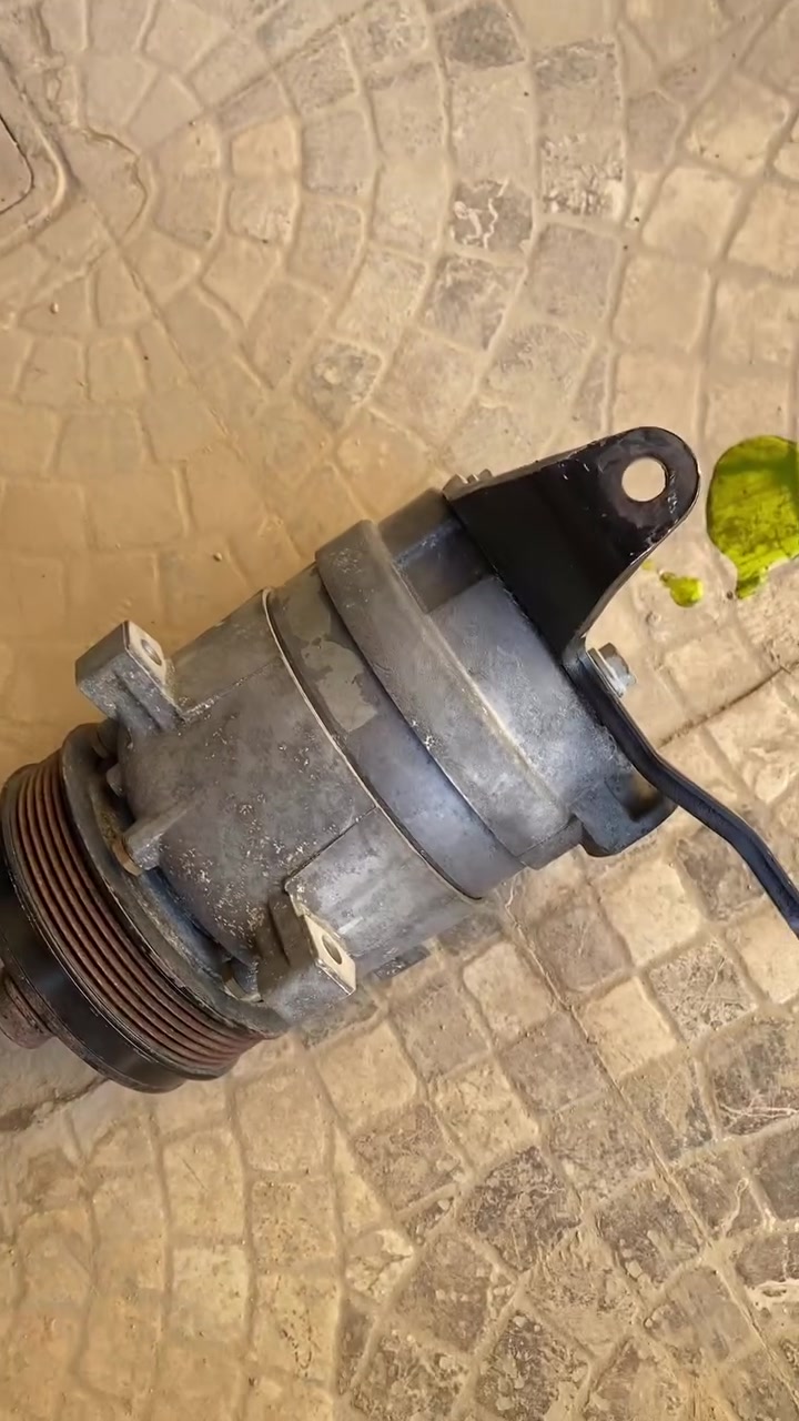 كمبريرسات لكنزا مال حاويه  الواحد ب40 مكاني حله


**إذا كنت صاحب هذا الإعلان وتريد حذفه لأي سبب، رجاءا أرسل رسالة إلى الدعم الفني**