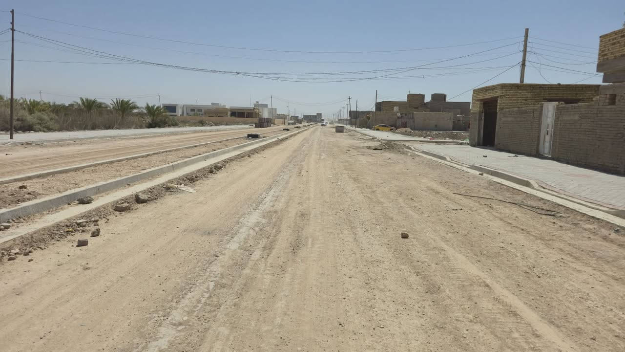 السلام عليكم قطعتين زراعي  للبيع  طبك ثاني فرع عن دفاع المدني ثاني قطعه عن الركن مساحت القطعه 300ثنين 600 والسعر مناسب كافت الخدمات واصله كهرباء مجاري ماي قريبه عل دوائر الحكوميه  السماوه الهلال  
***********
