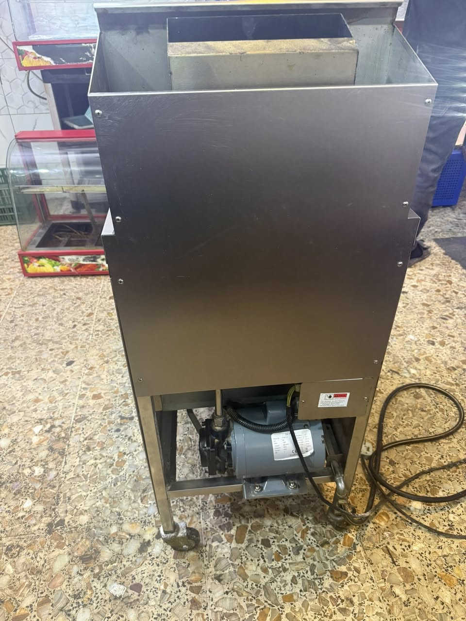 ‏جدار  ￼كنتاكي  البيع  السعر مليون ٢٠٠ بي مجال شي بسيط ￼


**إذا كنت صاحب هذا الإعلان وتريد حذفه لأي سبب، رجاءا أرسل رسالة إلى الدعم الفني**